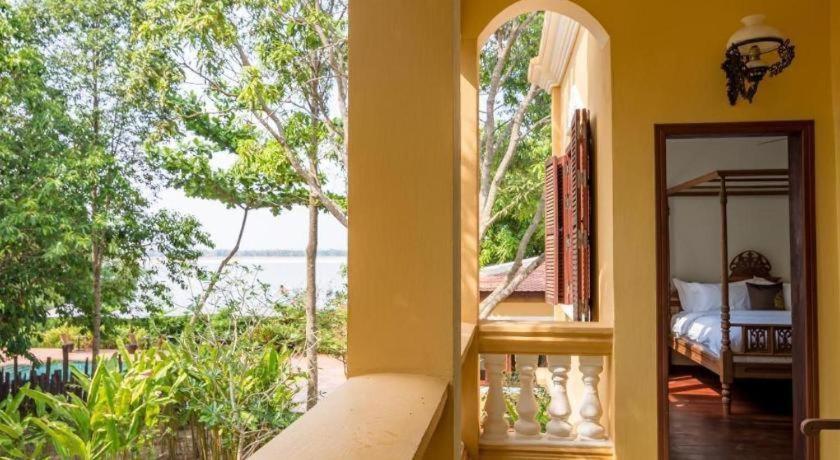 Le Relais De Chhlong Hotel Кратие Екстериор снимка