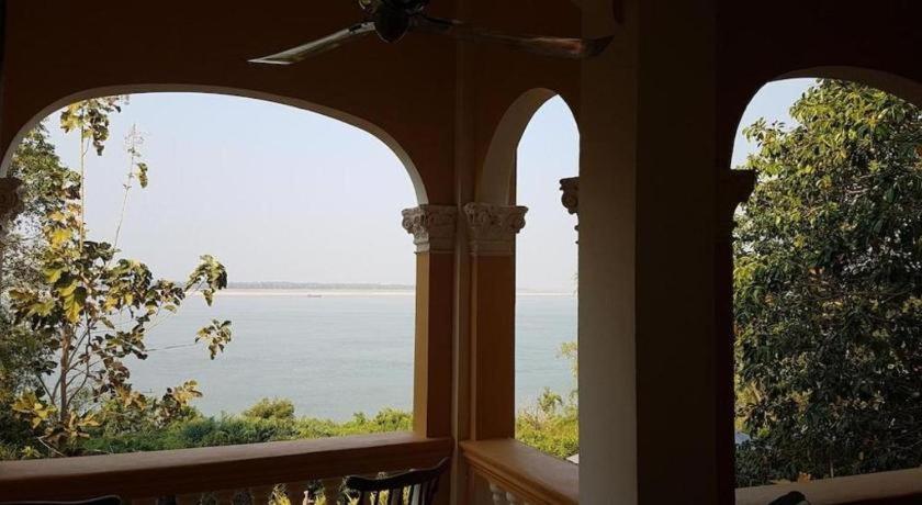 Le Relais De Chhlong Hotel Кратие Екстериор снимка
