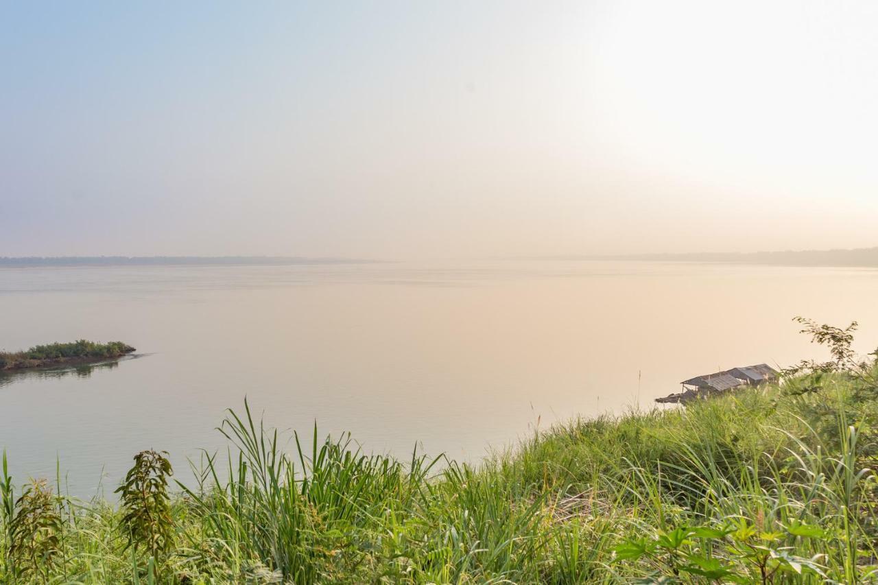 Le Relais De Chhlong Hotel Кратие Екстериор снимка